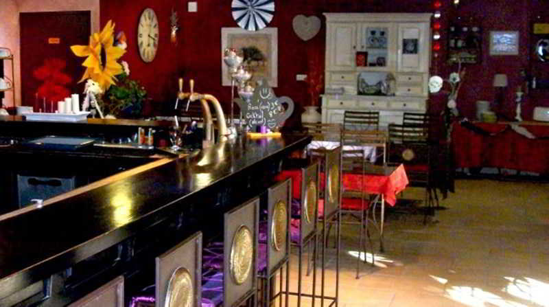 פרטואי The Originals City, Hotel Le Village Provencal, Aix-En-Provence Nord מראה חיצוני תמונה