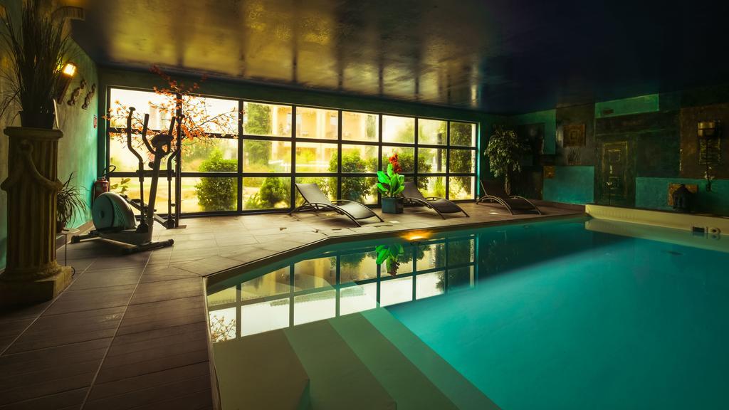 פרטואי The Originals City, Hotel Le Village Provencal, Aix-En-Provence Nord מראה חיצוני תמונה