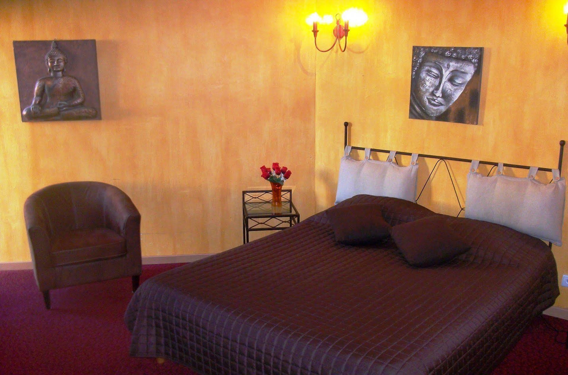 פרטואי The Originals City, Hotel Le Village Provencal, Aix-En-Provence Nord מראה חיצוני תמונה