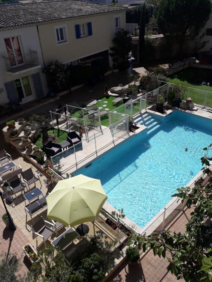 פרטואי The Originals City, Hotel Le Village Provencal, Aix-En-Provence Nord מראה חיצוני תמונה